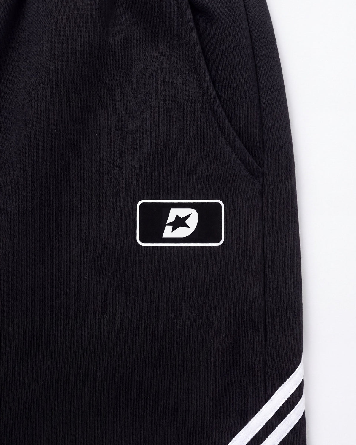 Racing Line Sweatpants, D star print and piping close-up